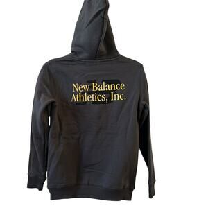 New Balance Youth Sweatshirt Hoodie Medium Activewear Gray Kangaroo Pockets